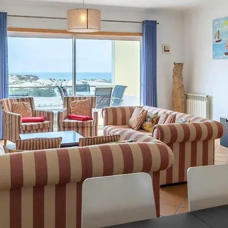 House Of Golden Sands C3 Amoreira (Leiria)