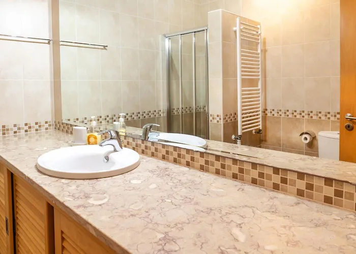 T2 Sea View, Pool, Golf, Private Terrace, Praia Del Rey, Obidos C3 *